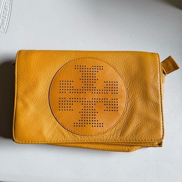 Tory Burch Handbags - Tory Burch crossbody bag Mustard Yellow Leather (Missing Chain strap)